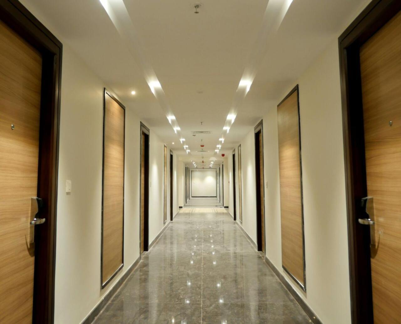 Отель Asr Parklane Хосур Экстерьер фото